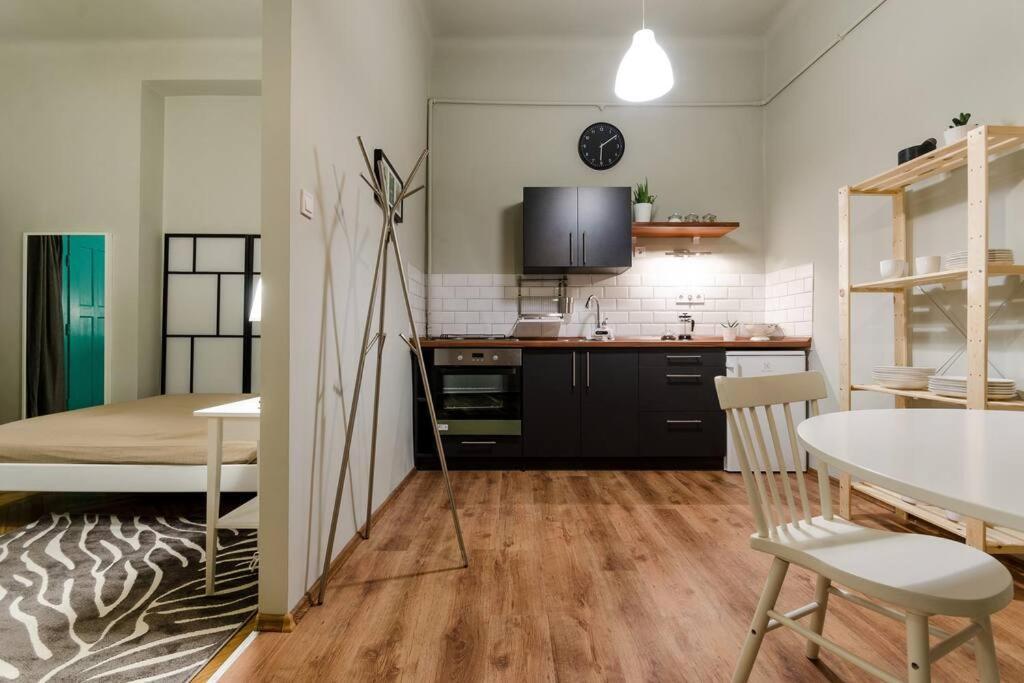 Cosy Apartment In Party District K30 Βουδαπέστη Εξωτερικό φωτογραφία